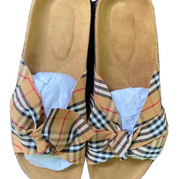 Unbranded Women’s Size 8 Tan Plaid Style Slippers Modeled On Cork This Sandals - Picture 5 of 6